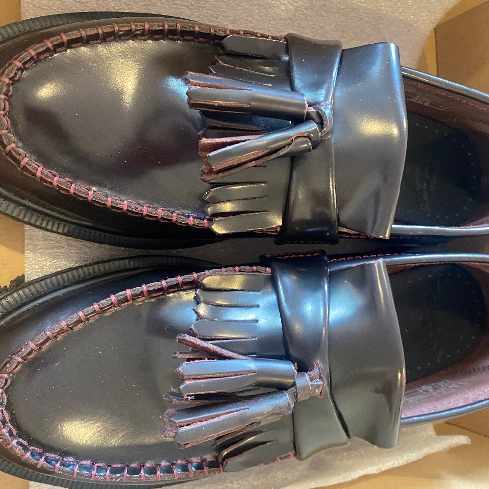 Dr. Martens Adrian Tassel loafer Cherry Red